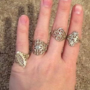 Four vintage rings